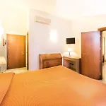 & Sasso 3*