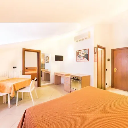 Hotel & Sasso