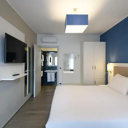 Hotel & Sasso