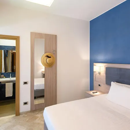 & Sasso Diano Marina