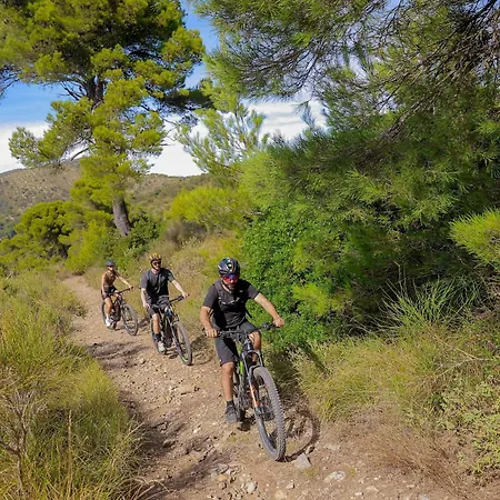 & Sasso دْيانو مارينا